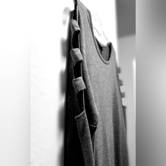 Asymmetrical • Cut Out • Sleeve • Top - Picture 1 of 5